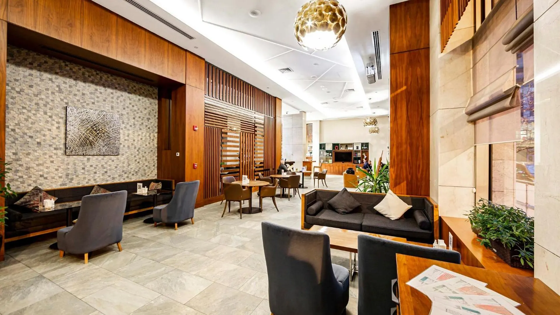 Holiday Inn Baku By Ihg מלון
